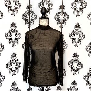 🍀 Elegant See Through Long  Sleeve Top!